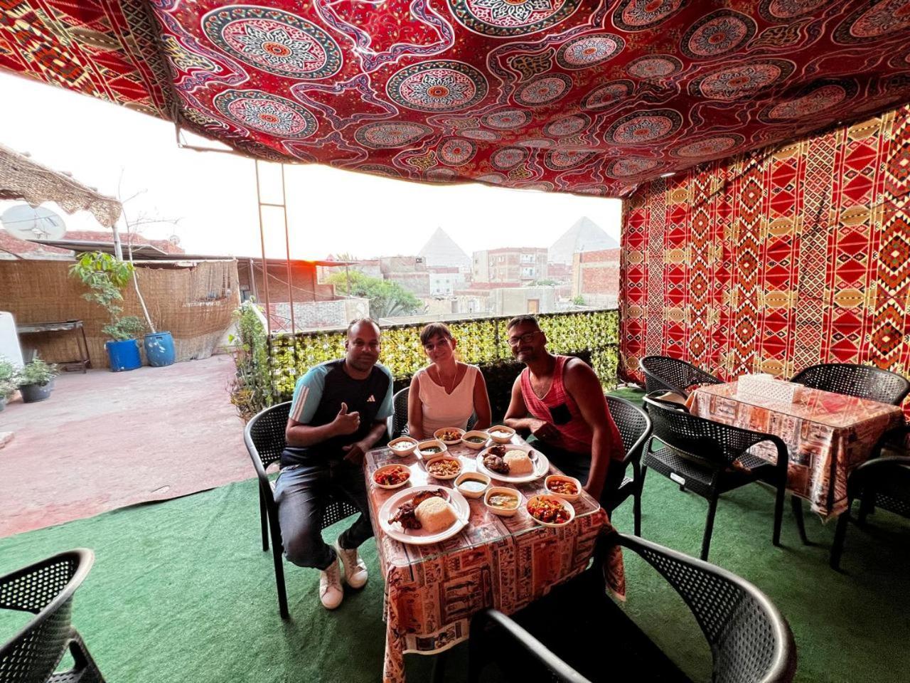 Jana Pyramids View In 3 Bed & Breakfast Kafrat al Jabal ภายนอก รูปภาพ