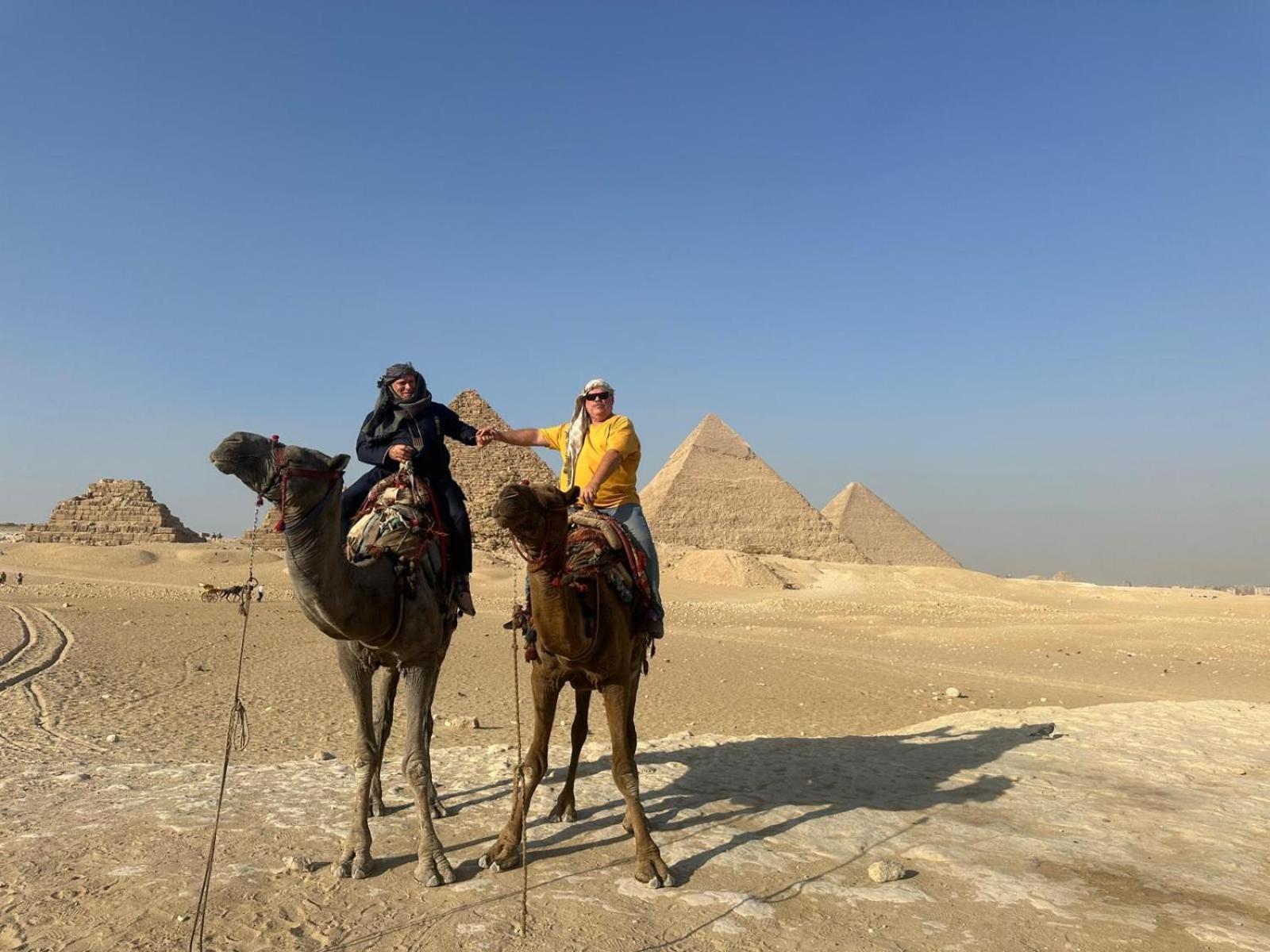 Jana Pyramids View In 3 Bed & Breakfast Kafrat al Jabal ภายนอก รูปภาพ
